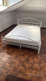 Letto 1 piazza e mezza + comodino