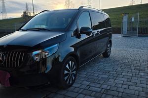 Mercedes V220d Executive compact 