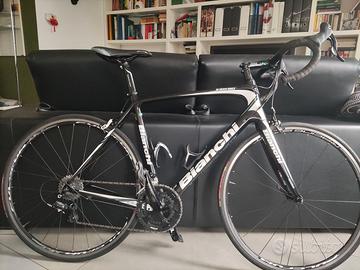 bicicletta da corsa Bianchi Intenso del 2017