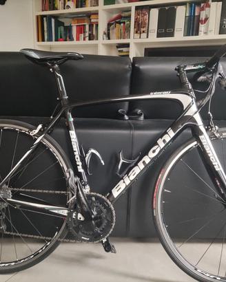 bicicletta da corsa Bianchi Intenso del 2017