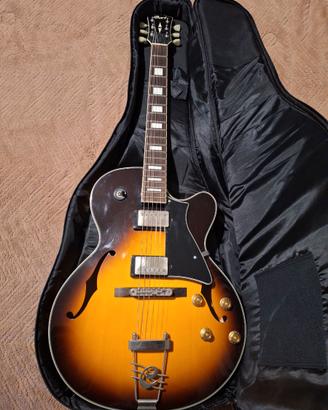 Semiacustica Cort Yorktown
