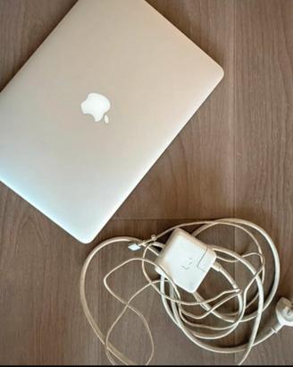 Mac book 13