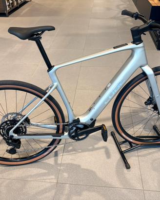 Cube ebike nulane c62 race gravel