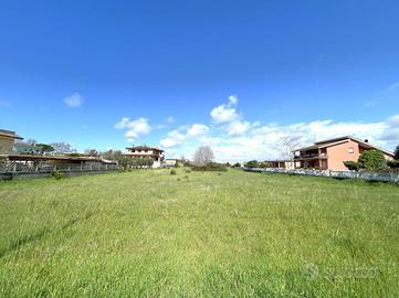 TER. RESIDENZIALE A ANZIO