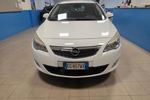 Opel Astra 1.7 CDTI 110CV Sports Tourer Cosmo
