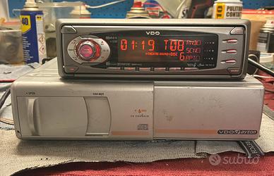 Autoradio VDO CR 741X e cd changer Dayton CHA 602S