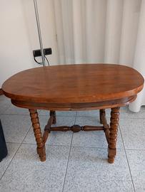 tavolino ovale in legno