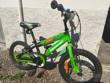 Bicicletta Kawasaki bimbo