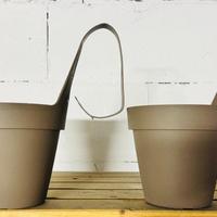 2 vasi in plastica da appendere