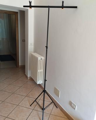 supporto treppiede per cartelloni