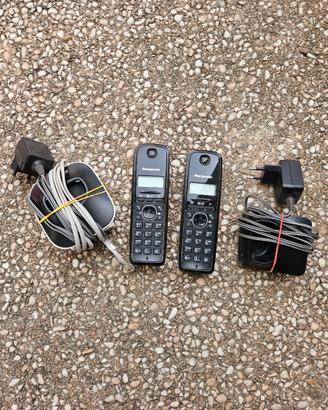2 telefoni cordless marca Panasonic