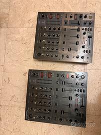 Coppia Mixer Behringer 750 da riparare