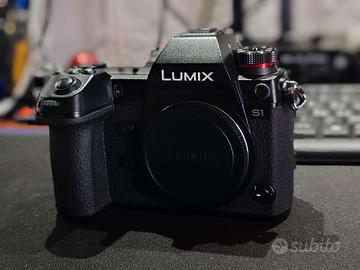 Panasonic Lumix s1 