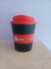 Tazza in plastica rigida con coperchio