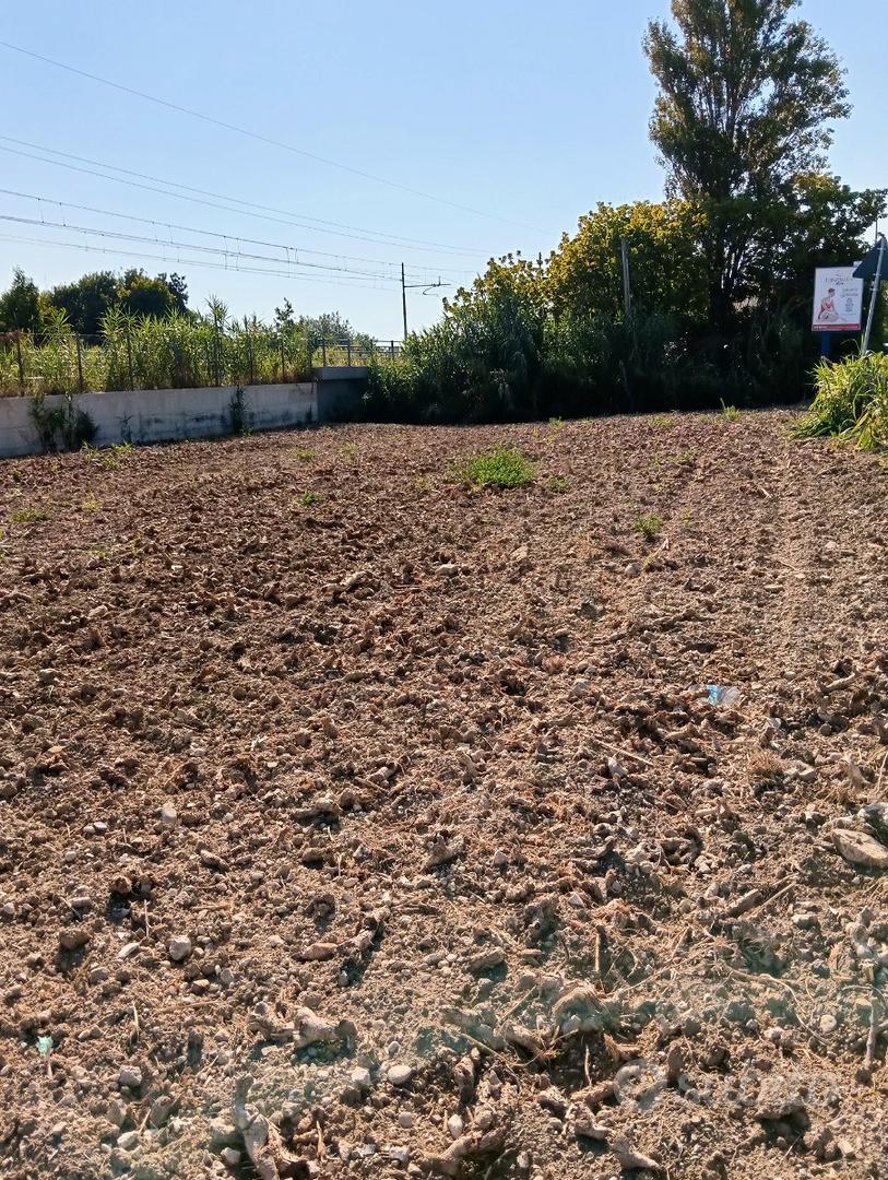 Terreno 750 mq - Vista 2