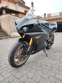 Yamaha R1 2009 - Big Bang