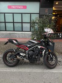 Triumph Street Triple R - 2021 Full
