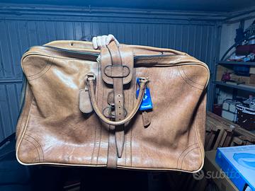 Valigia in cuoio vintage.