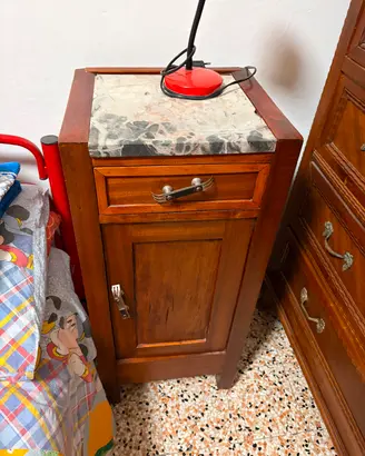 Coppia di comodini