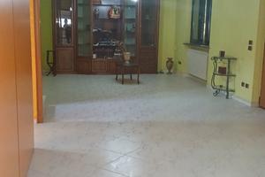 Grazioso appartamento arredato su due livelli