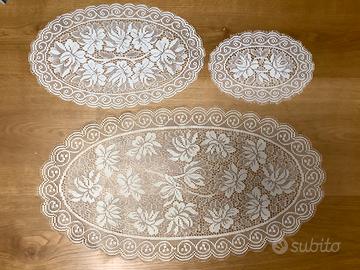 Tre centrotavola in pizzo anni ‘50