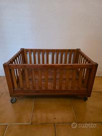 porta fiori in legno con ruote 