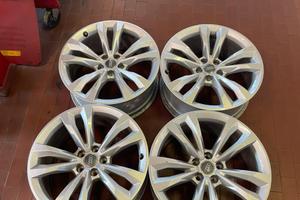 SET DI CERCHIONI AUDI DA 19 POLLICI ORIGINALI