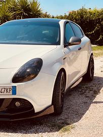 Alfa Romeo Giulietta Quadrifoglio Verde - 2011