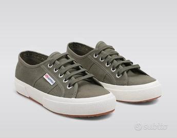 Sneakers Classiche Unisex Colore Verde con Tomaia 