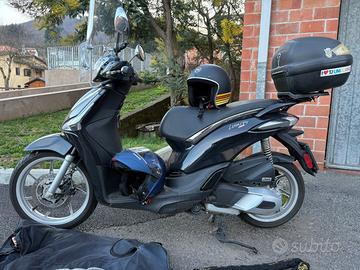 Piaggio Liberty 125 ABS Nero 2023 3200km accessori
