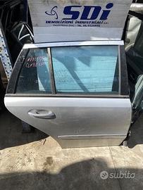 Porta post dx mercedes classe e 2004