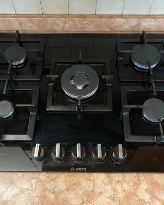 Fornello BOSCH 5 fuochi vetro temperato
