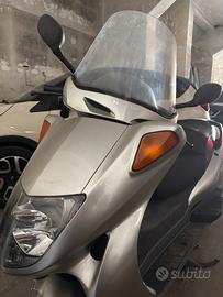 Honda pantheon 125 cc