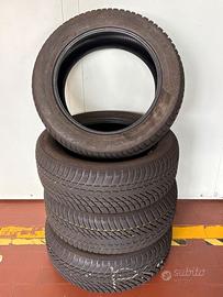 4 pneumatici Nokian 215/55 R17 98H usati
