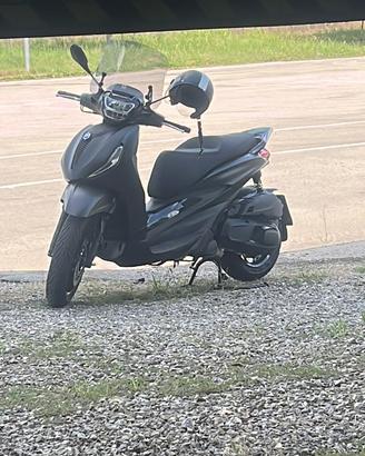 Beverly 400 dap black