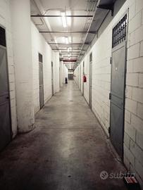 Magazzino Centro Comm.le I Granai