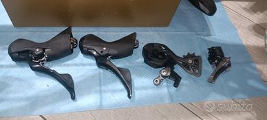 set comandi e deragliatori per Shimano 105 meccani