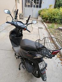 Scooter  50 cc.