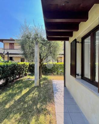3 LOCALI A CORTE FRANCA