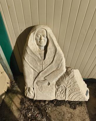 scultura in marmo 