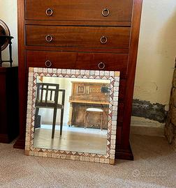 Specchio da parete con cornice mosaico