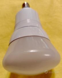 FCMILA Lampadina Smart 15W | E14 RGB WiFi