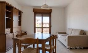 Trilocale con posto auto in zona tranquilla