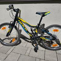 Rock Machine SURGE 20

