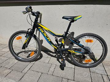 Rock Machine SURGE 20
