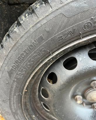 Cerchi e gomme 4 stagioni 185/55R15 82V