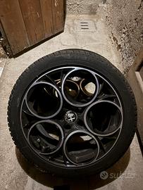 Ruote complete , gomme 4 stagioni, 17p Alfa Romeo