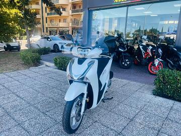 HONDA SH 150 TUTTO INCLUSO ANCHE PASSAGGIO! MINI