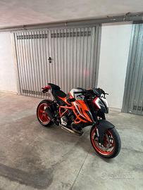 KTM SUPERDUKE 1290