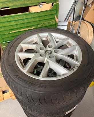 Cerchi in lega Renault 17” e gomme invernali